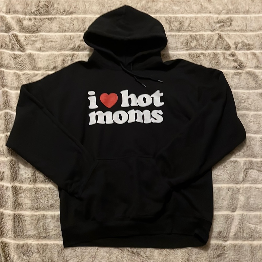 I ❤️ hot moms hoodie
